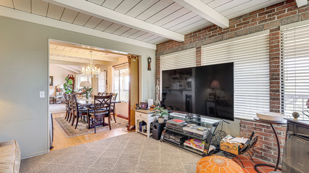 Photo of Livingroom in Valley Center
