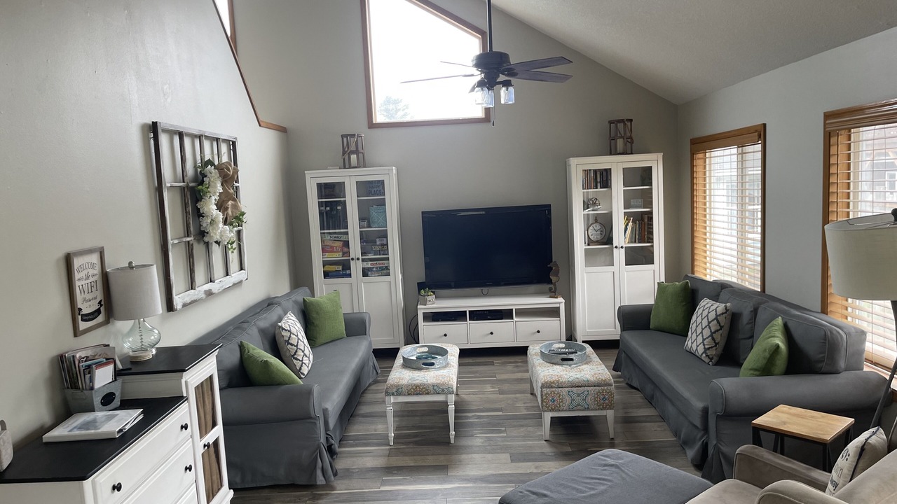 Photo of Livingroom in Rockaway Beach