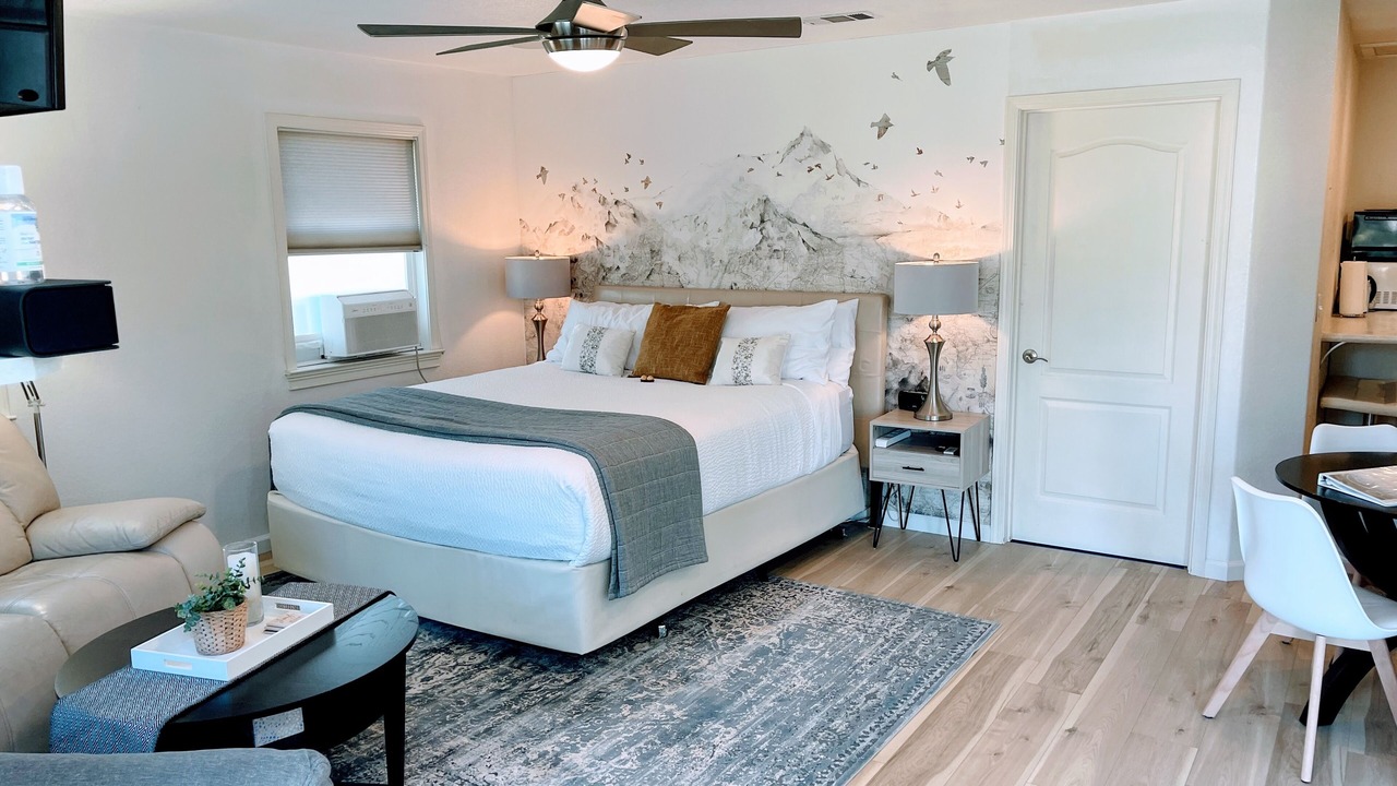 Photo of Bedroom in Lake Redding