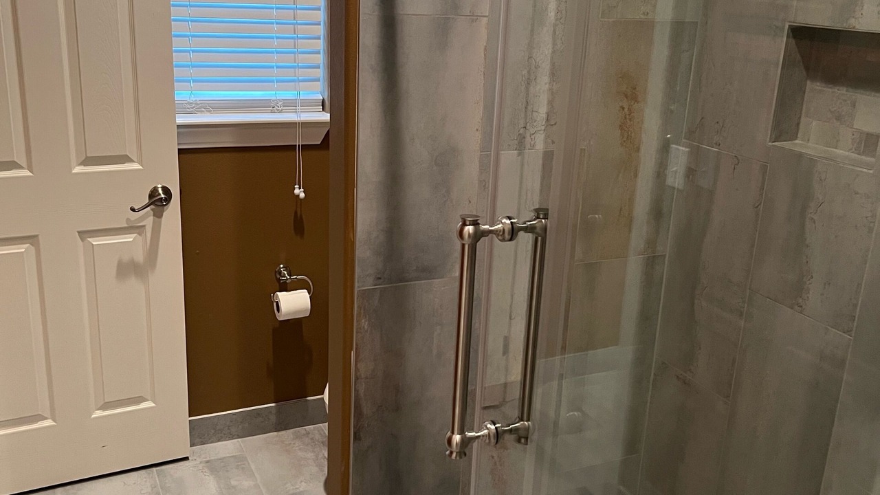 Photo of Bathroom in Electric City