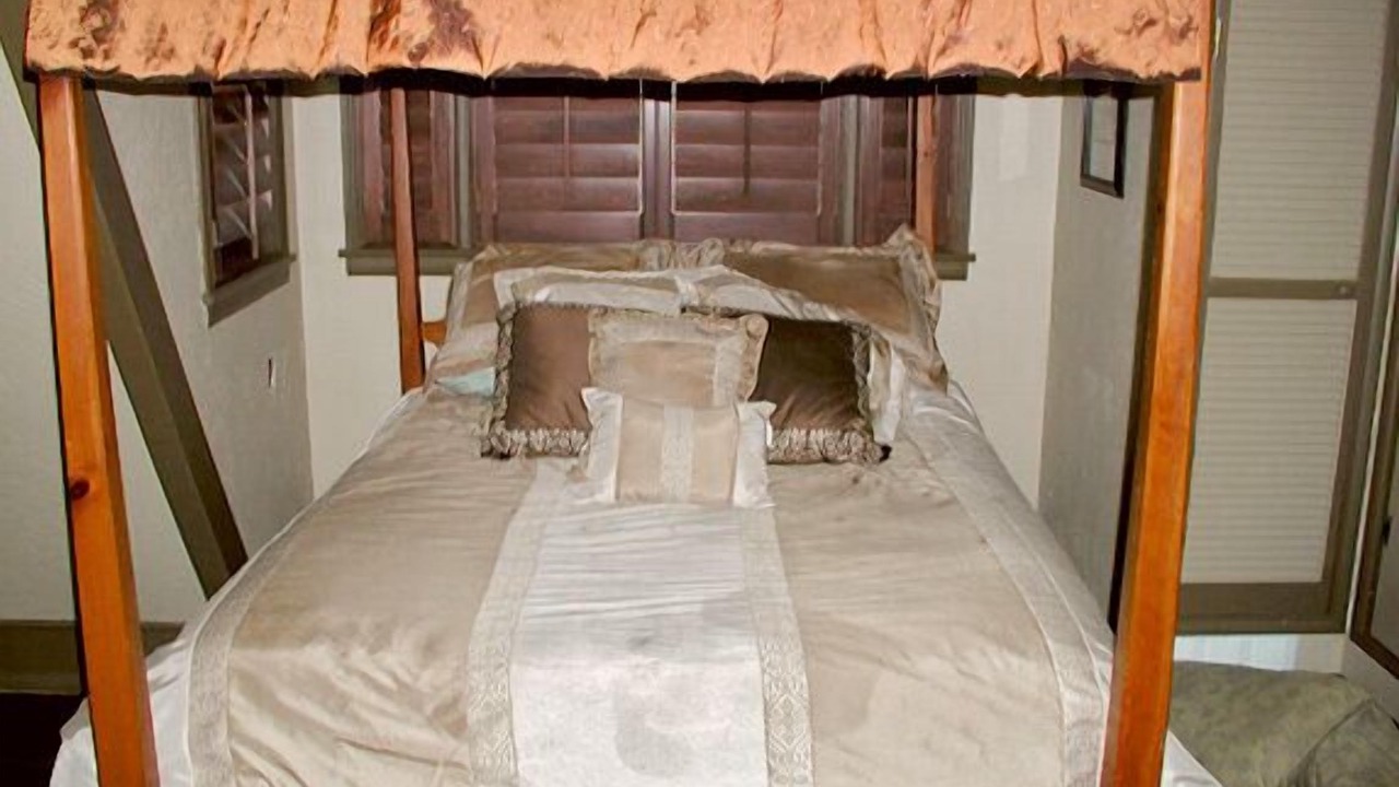 Photo of Bedroom in Fern Valley