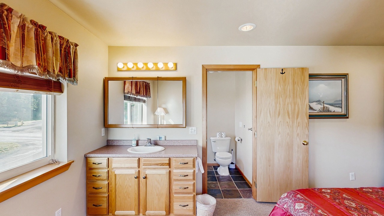 Photo of Bedroom in Port Orford