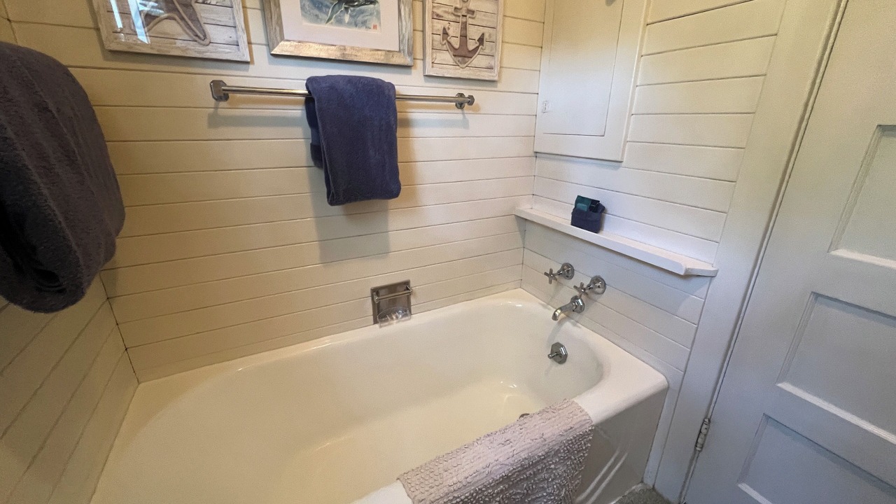 Photo of Bathroom in Seaside