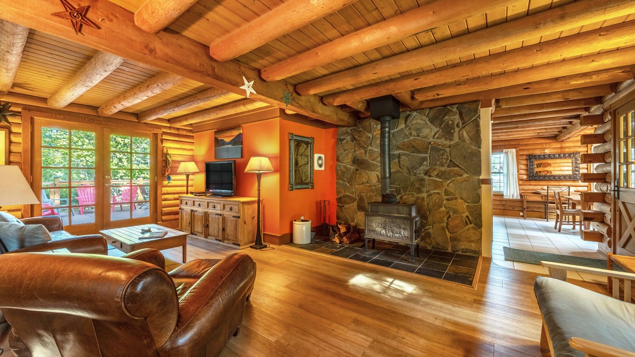 Photo of Livingroom in Hood River