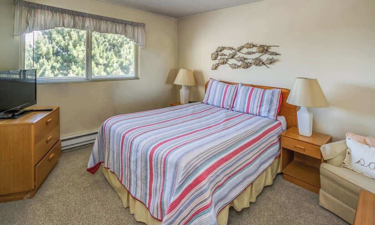 Photo of Bedroom in Gearhart