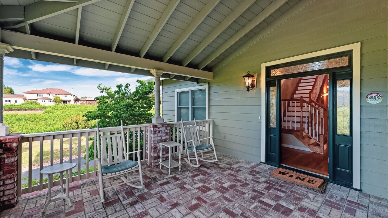 Photo of Patio Balcony in Healdsburg