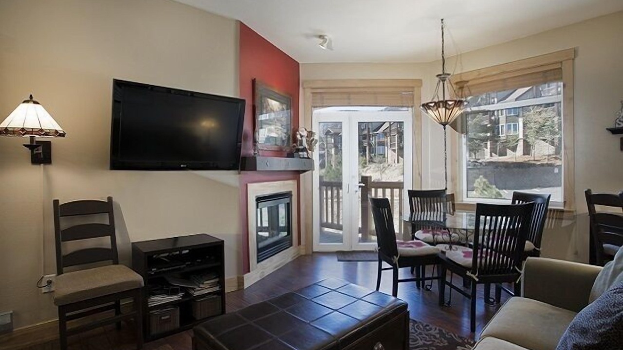 Photo of Bedroom in Mammoth Lakes