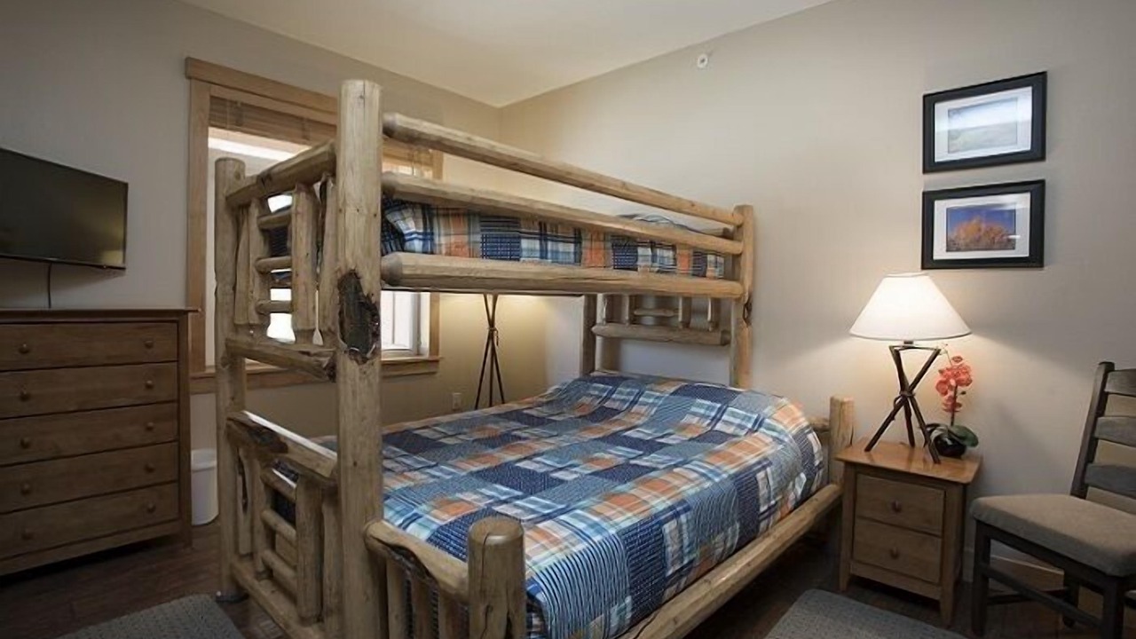 Photo of Bedroom in Mammoth Lakes