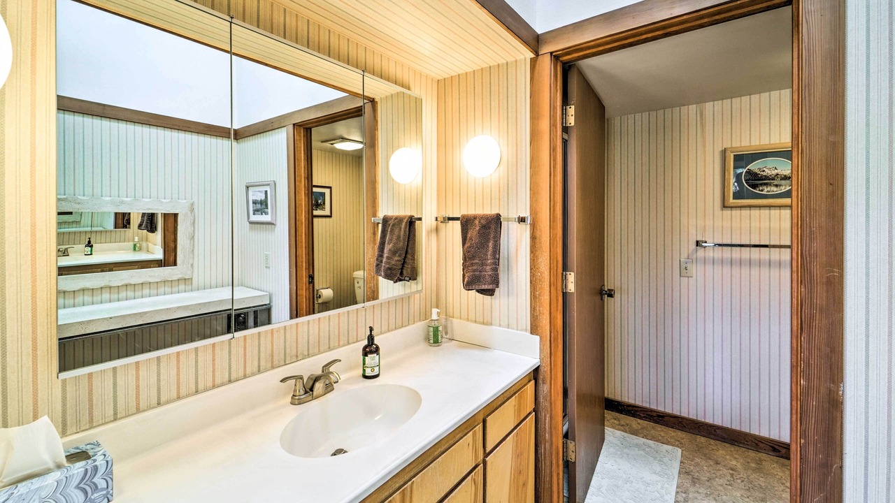 Photo of Bathroom in Graeagle