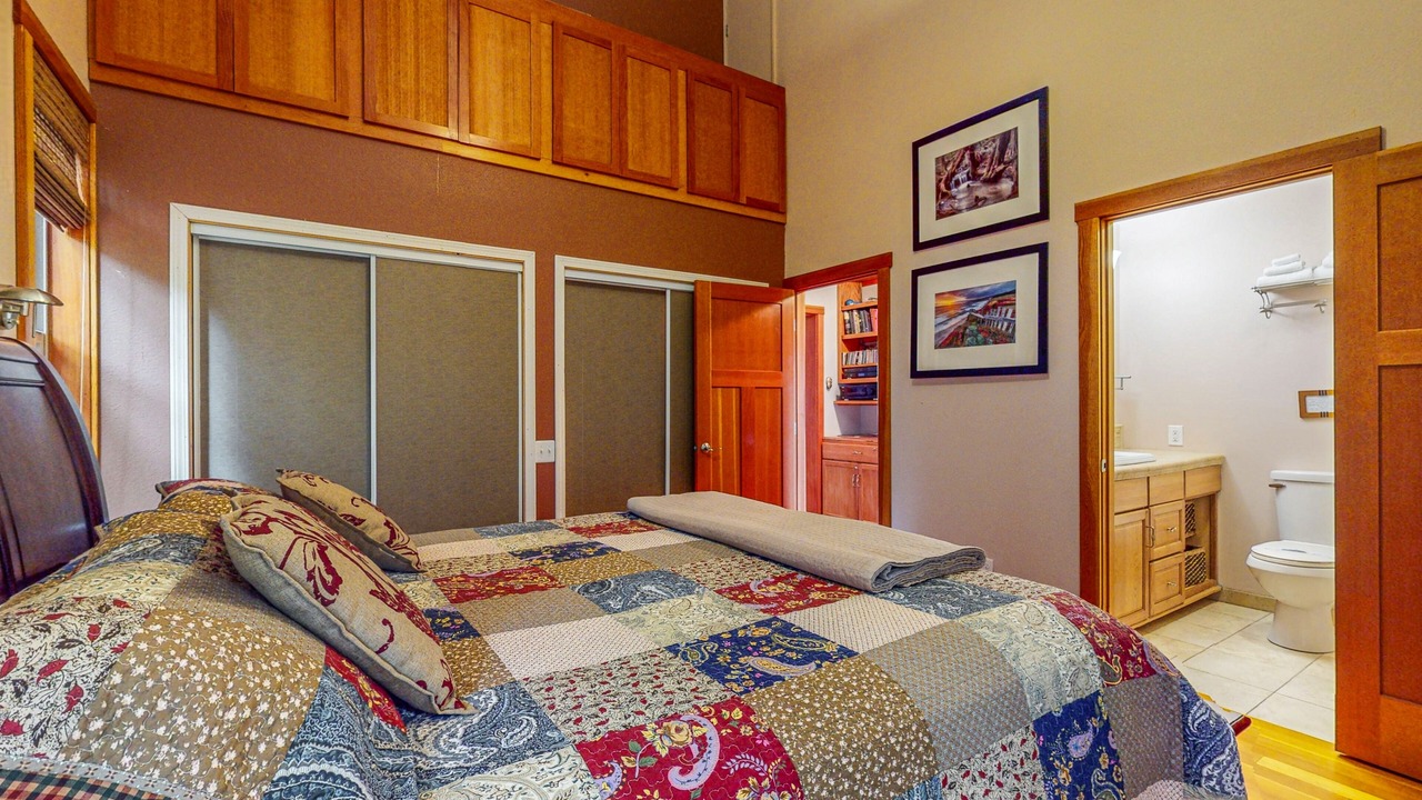 Photo of Bedroom in Timber Cove