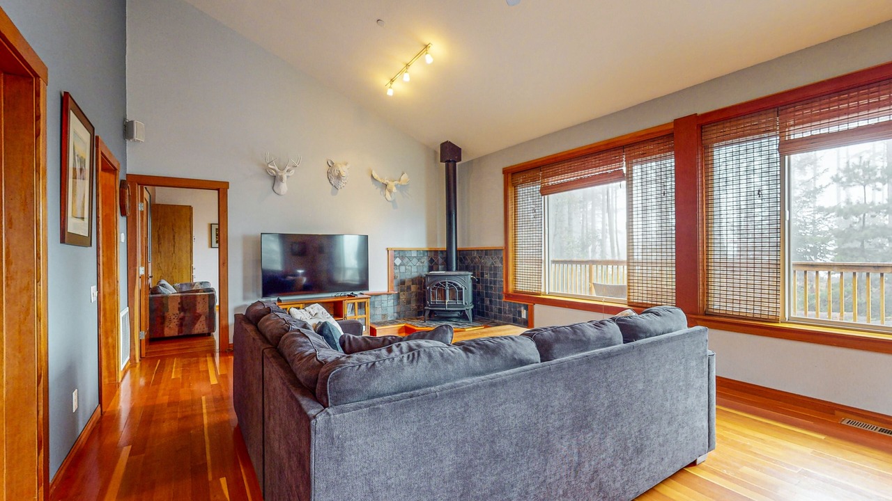 Photo of Livingroom in Timber Cove
