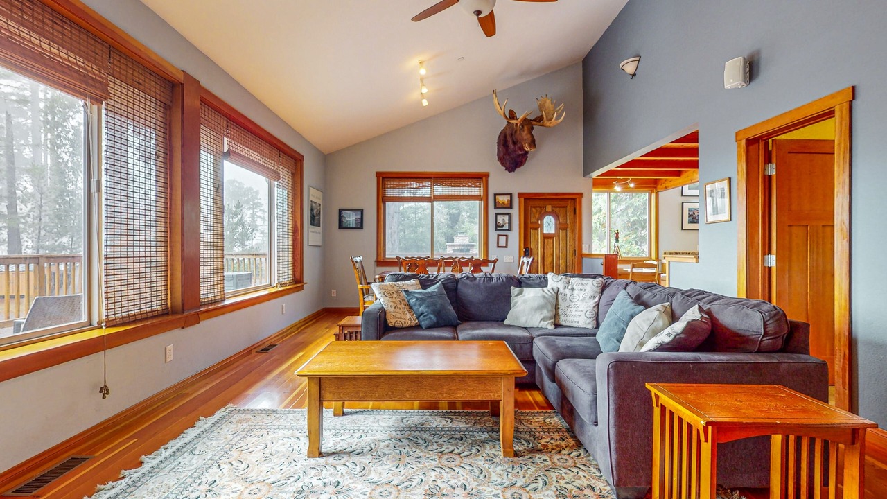 Photo of Livingroom in Timber Cove