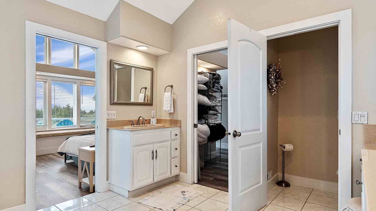 Photo of Bathroom in Long Beach