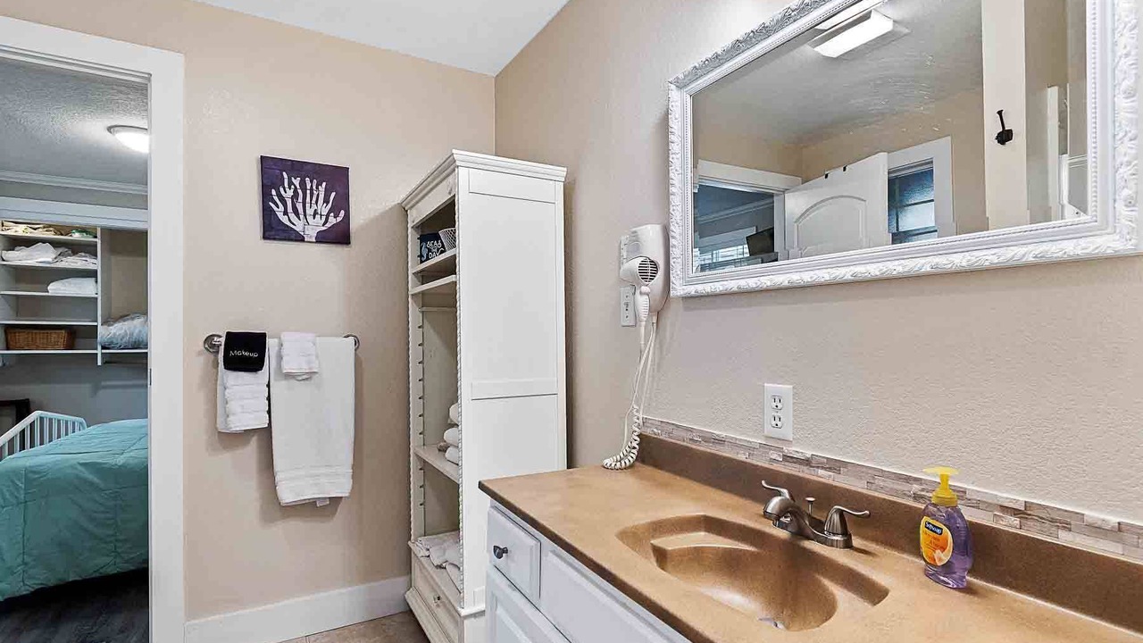 Photo of Bathroom in Long Beach