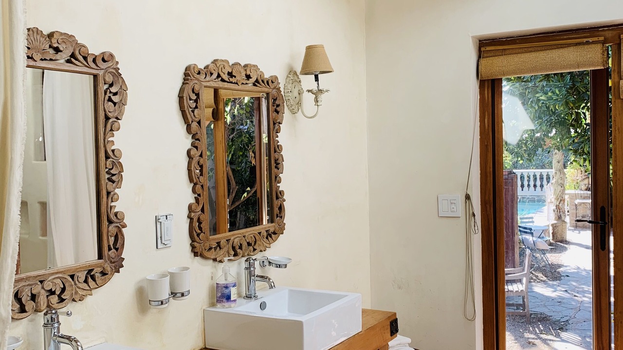 Photo of Bathroom in West Los Angeles