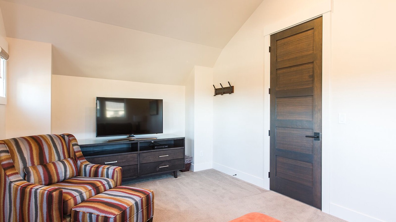 Photo of Livingroom in Bend