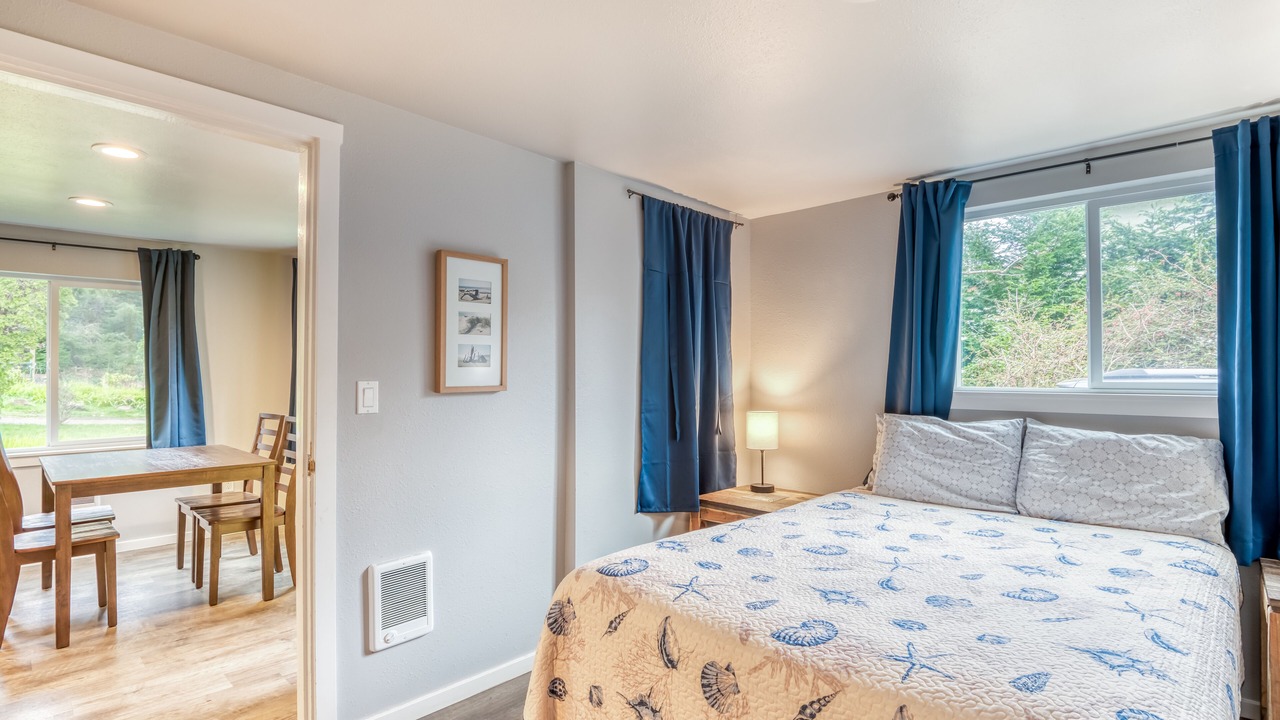 Photo of Bedroom in Otter Rock