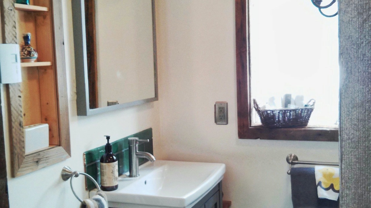 Photo of Bathroom in Leavenworth