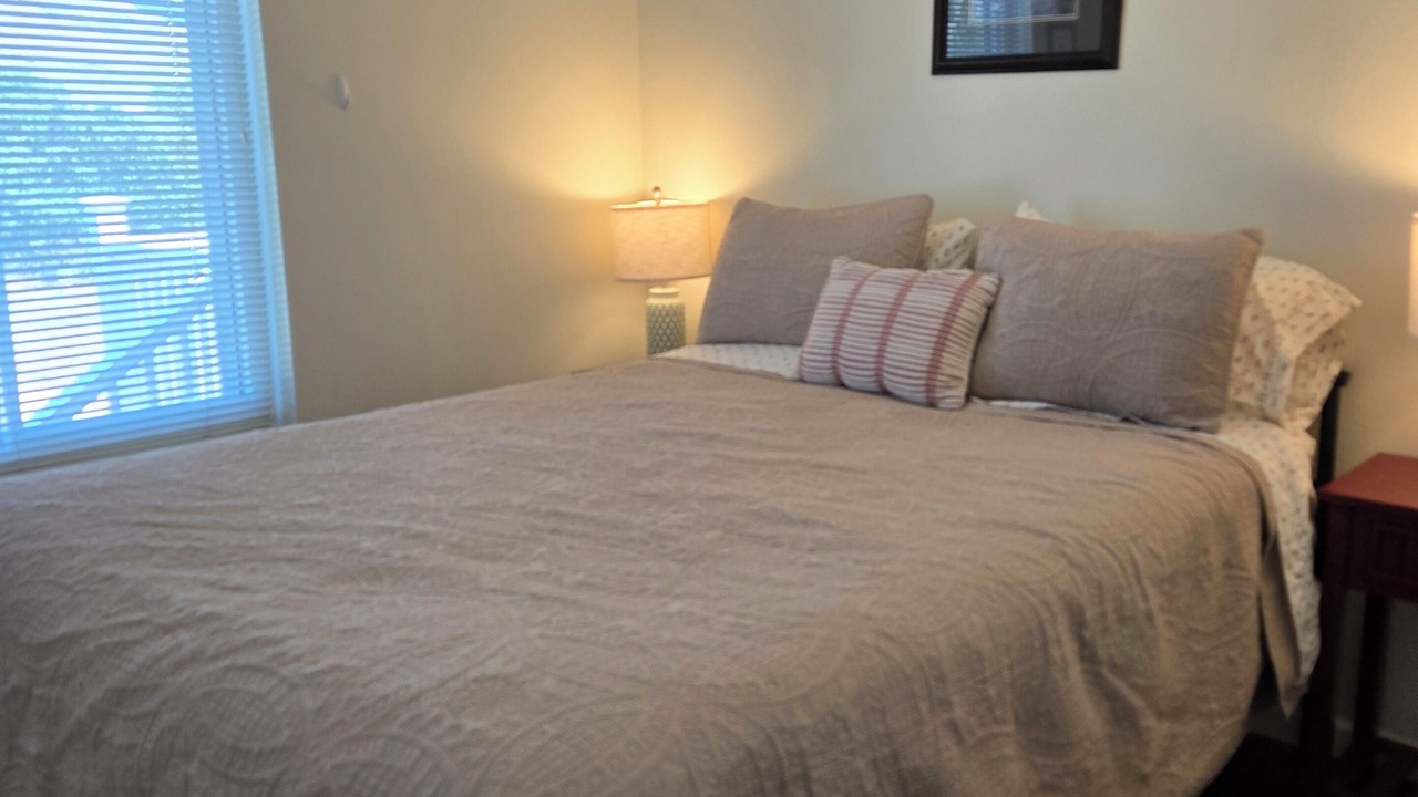 Photo of Bedroom in Ashland