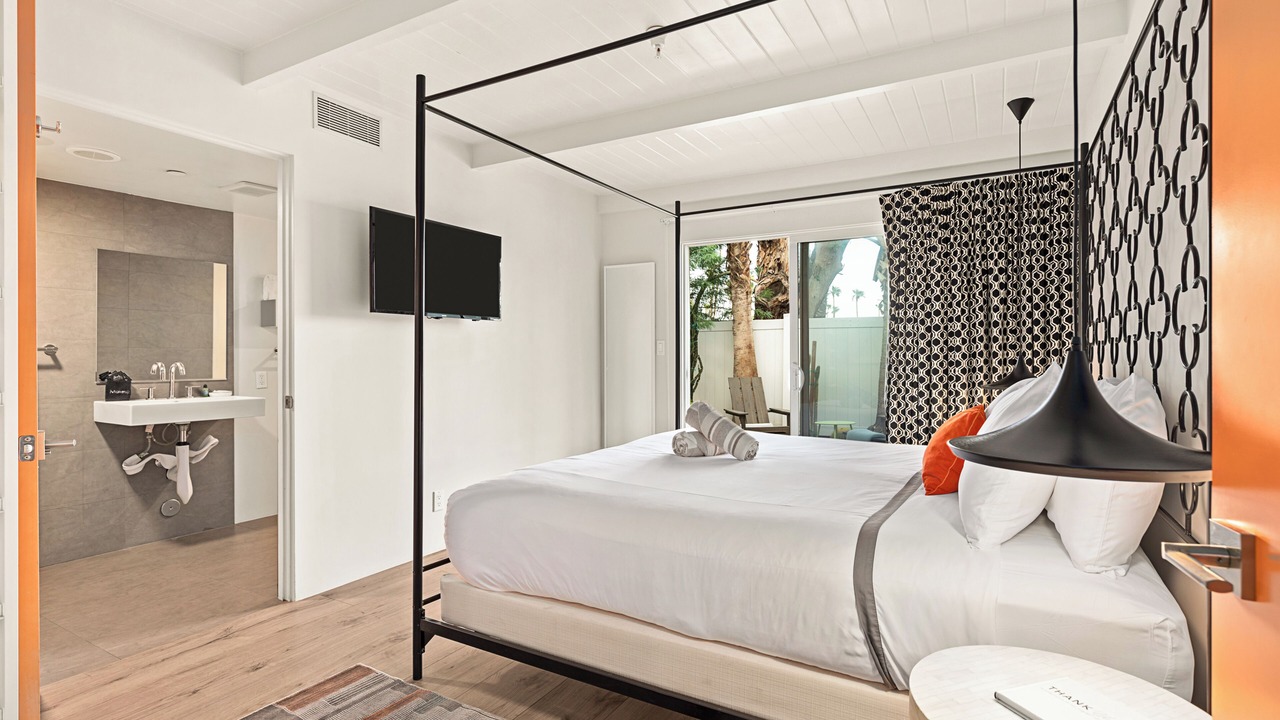 Photo of Bedroom in Uptown Design District