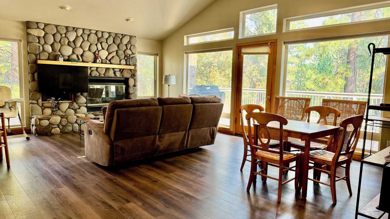 Photo of Livingroom in Deer Park