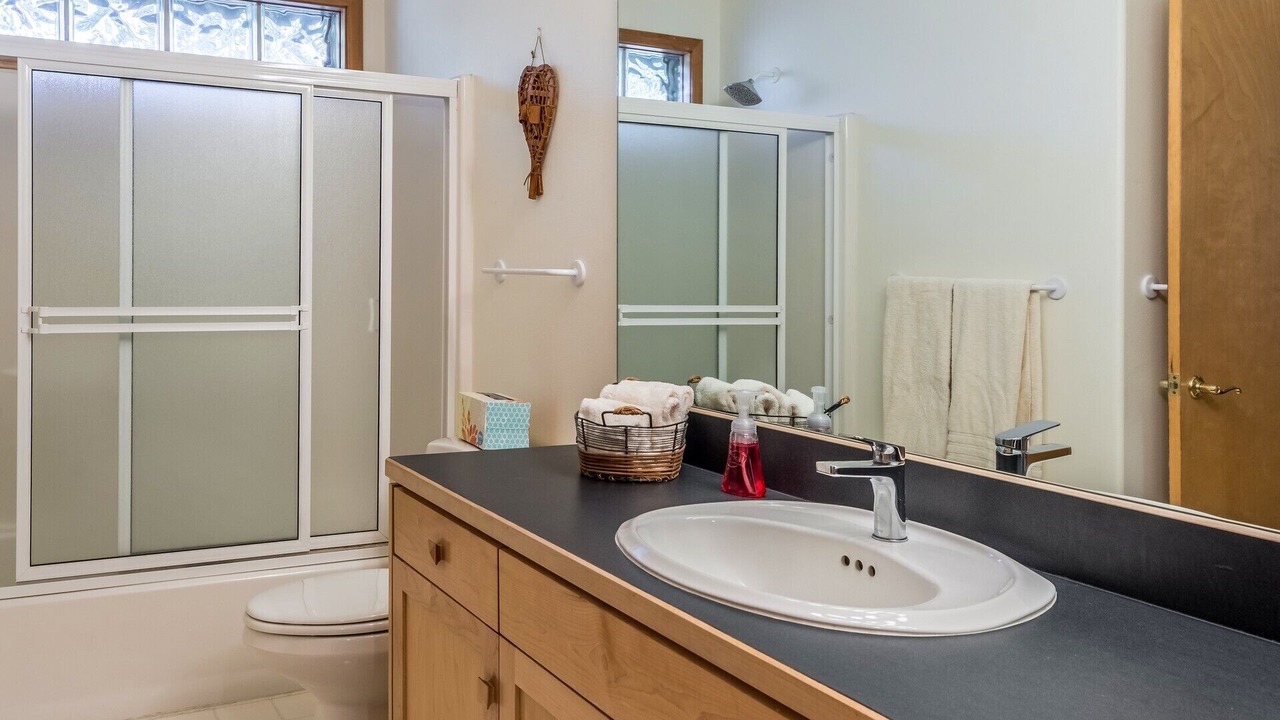 Photo of Bathroom in Deer Park