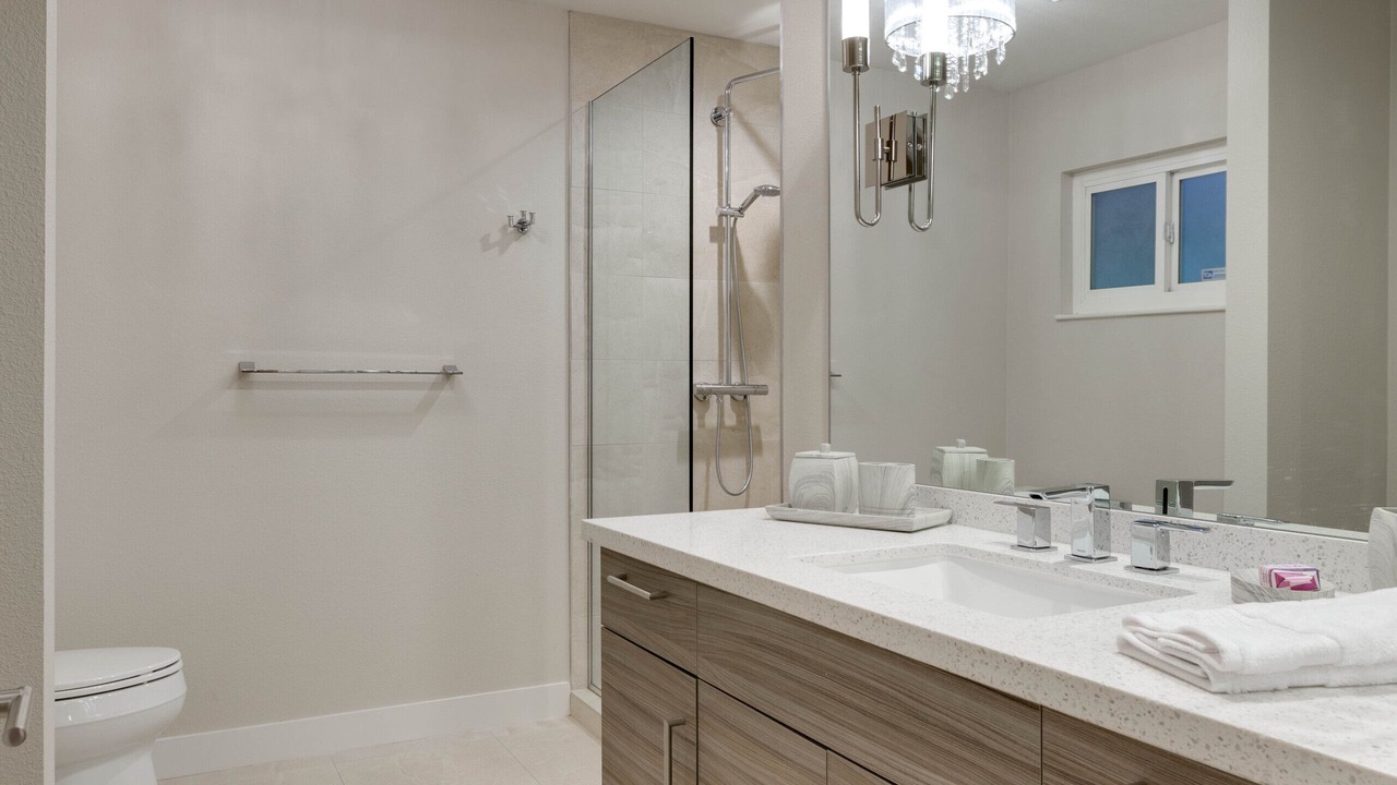 Photo of Bathroom in Canyon Gate