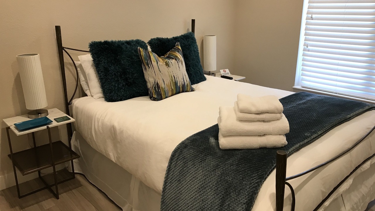 Photo of Bedroom in Canyon Gate