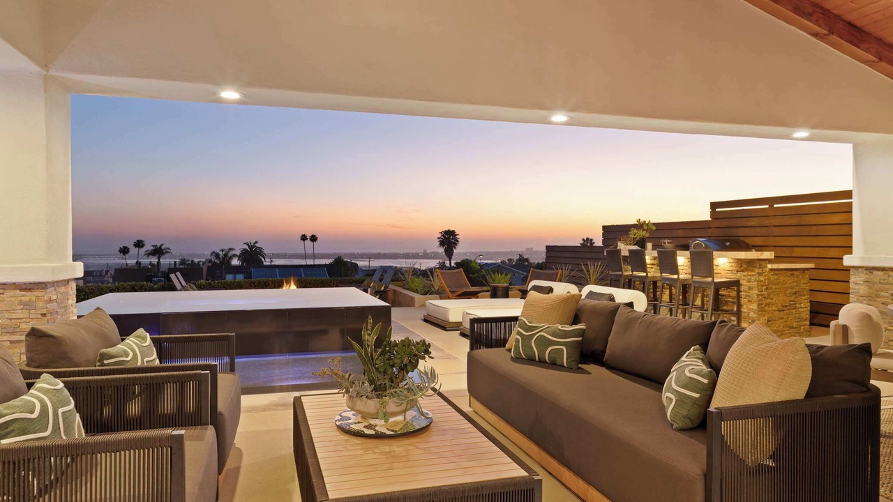 Photo of Patio Balcony in Bay Park