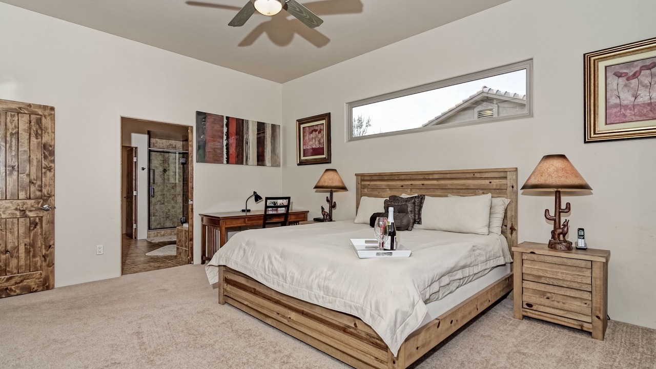 Photo of Bedroom in Oak Creek