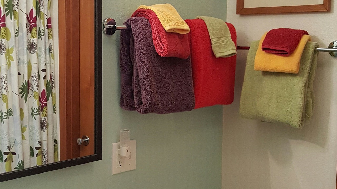 Photo of Bathroom in Gleneden Beach