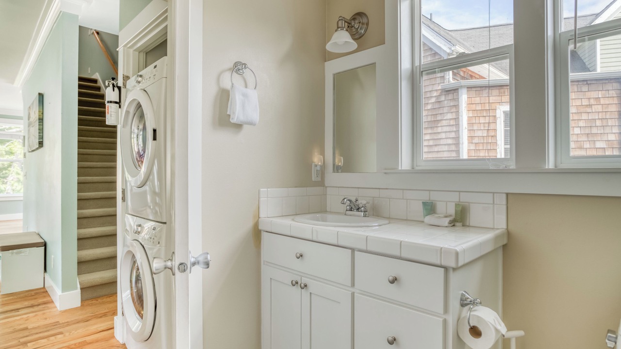 Photo of Bathroom in Lincoln Beach