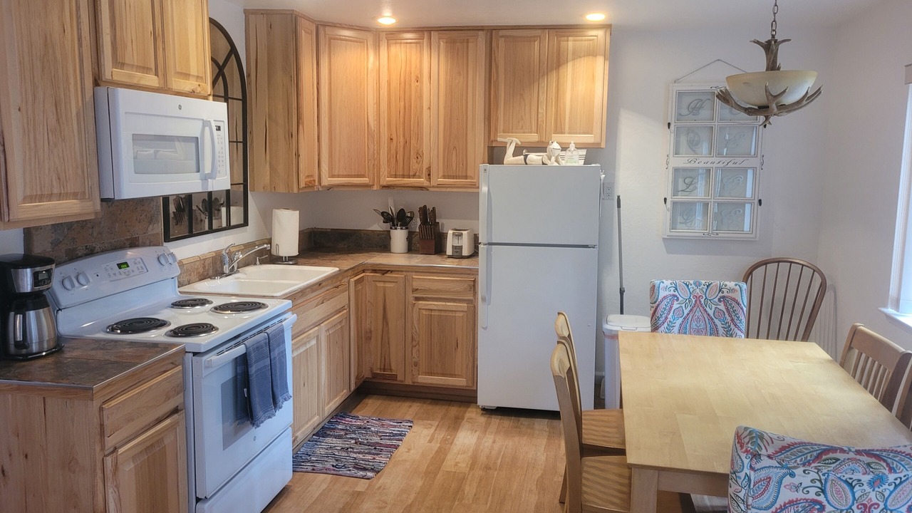 Photo of Kitchen in Peninsula Village