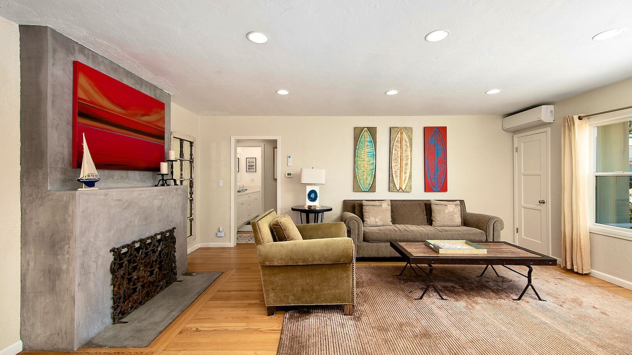 Photo of Bedroom in Crown Point