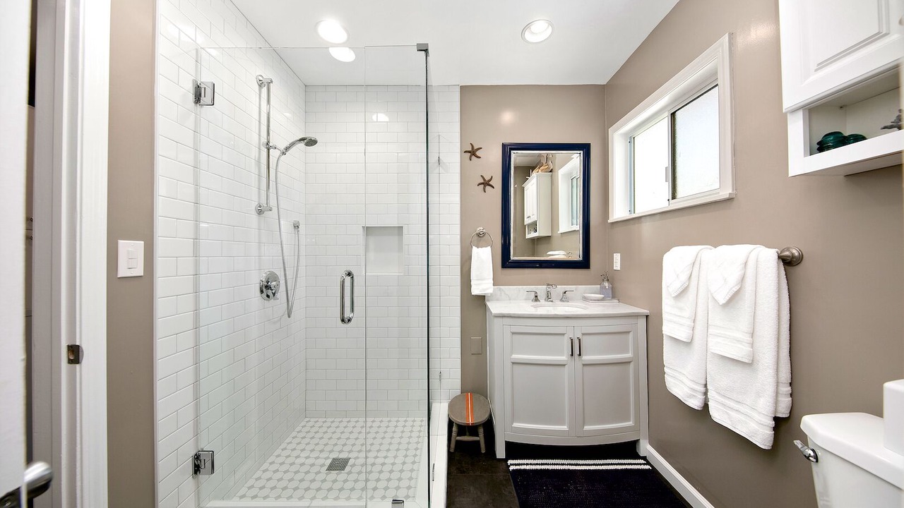 Photo of Bathroom in Crown Point
