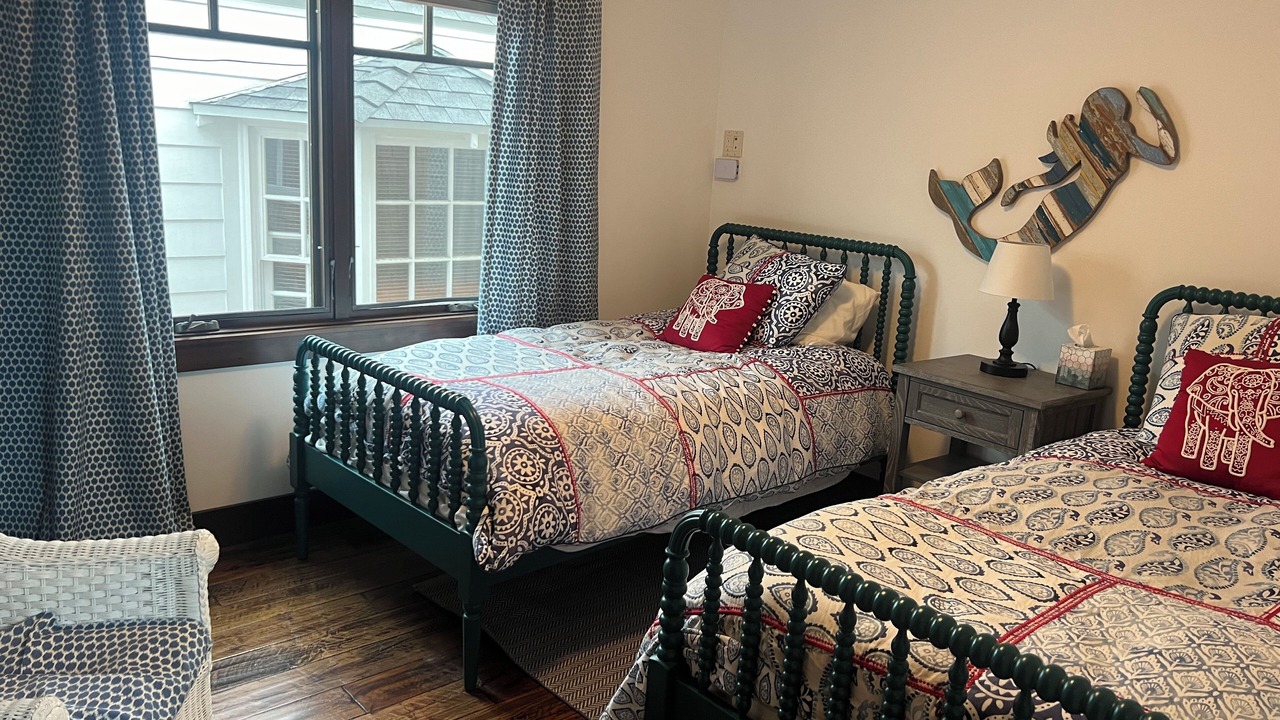 Photo of Bedroom in Balboa Island