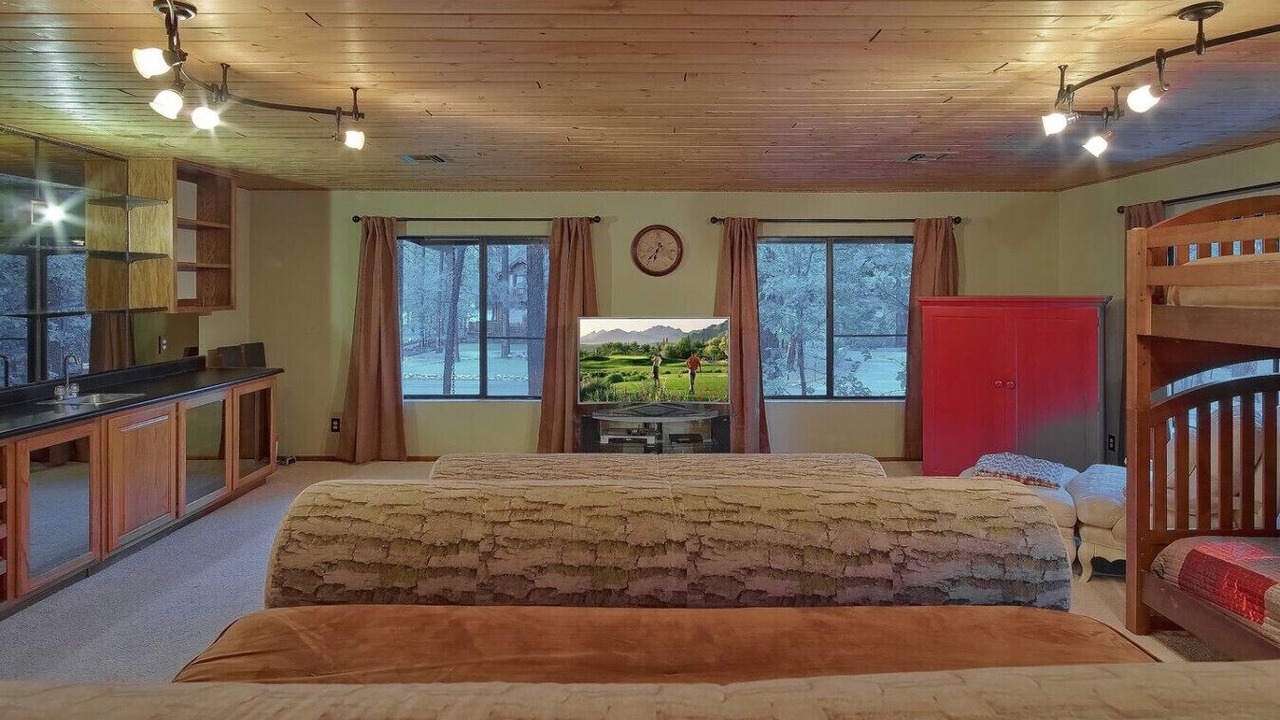 Photo of Bedroom in Pinetop