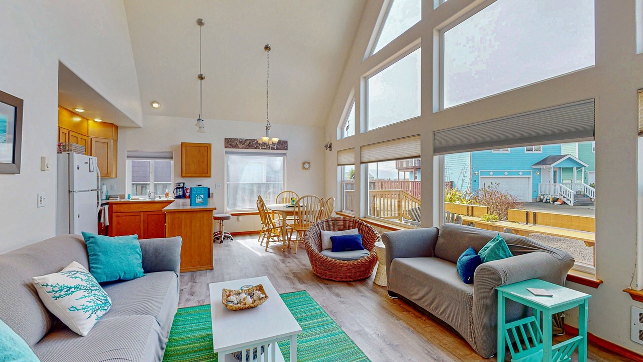 Photo of Livingroom in Pacific Beach