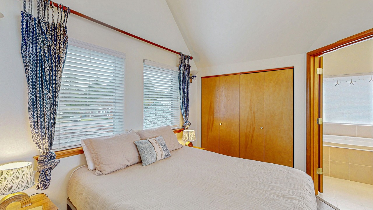 Photo of Bedroom in Pacific Beach