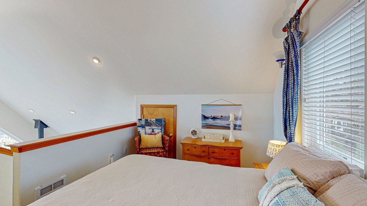 Photo of Bedroom in Pacific Beach