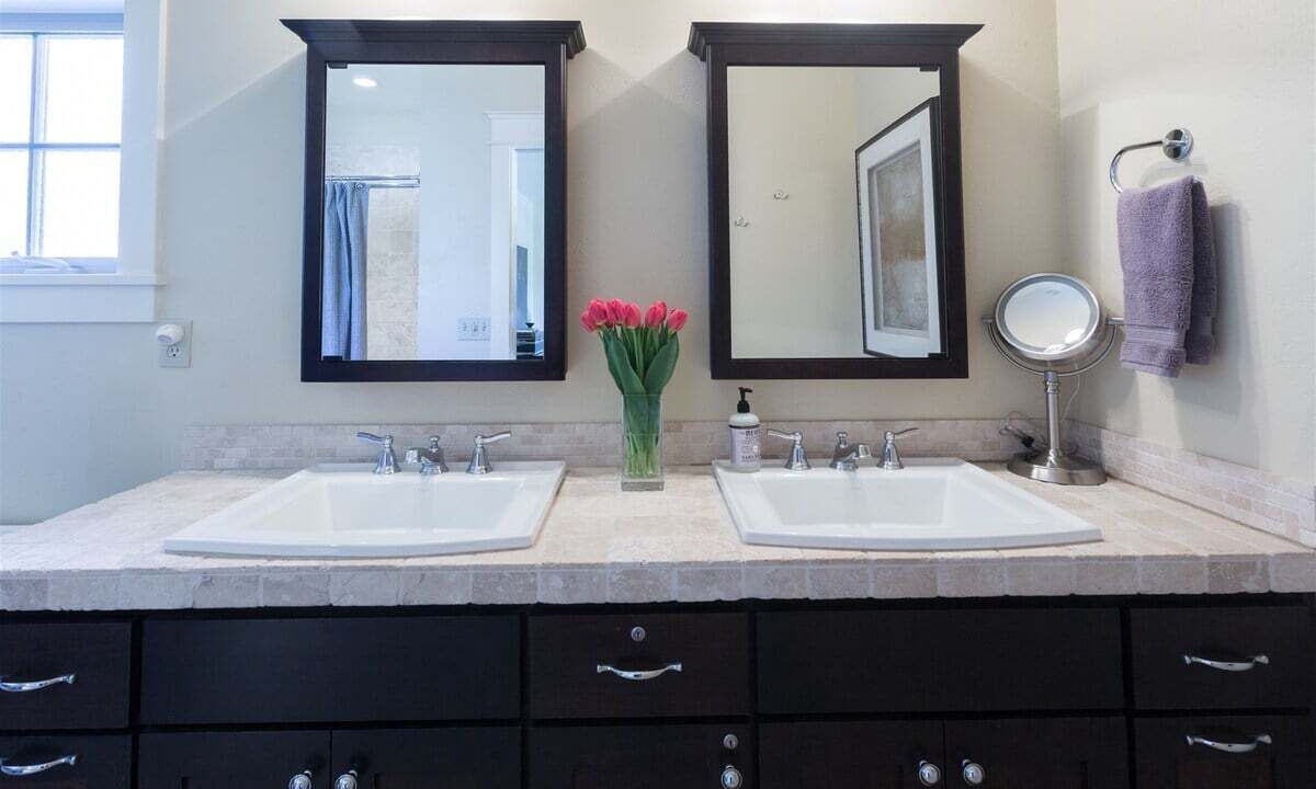 Photo of Bathroom in River West