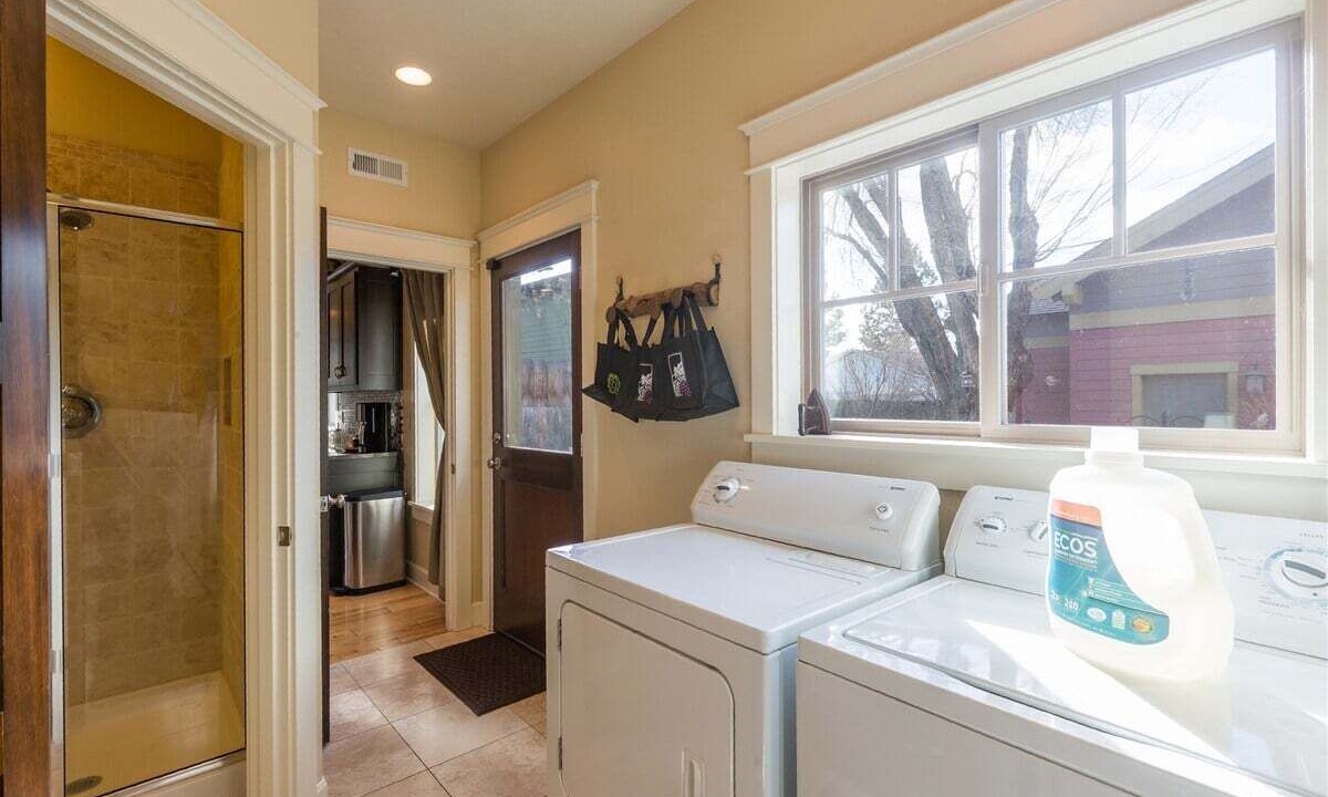 Photo of Bedroom in River West