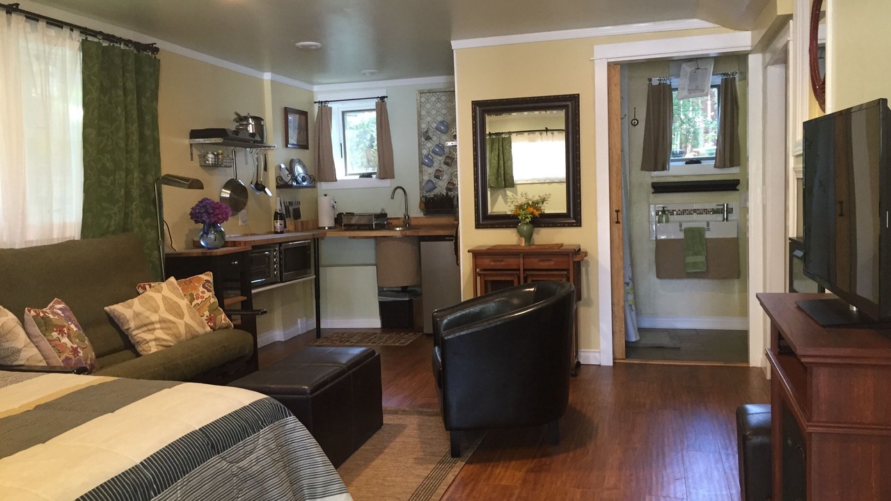 Photo of Bedroom in Irvington