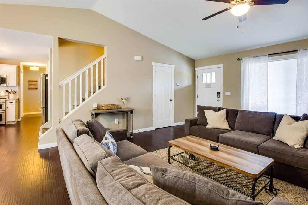 Photo of Bedroom in Larkspur