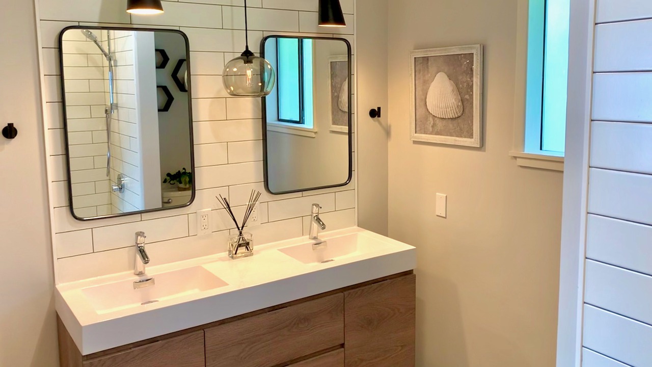 Photo of Bathroom in Freeland