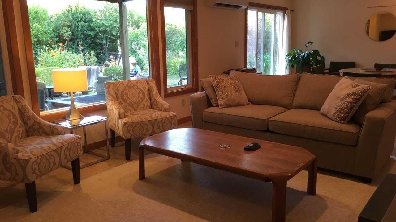 Photo of Livingroom in Corvallis