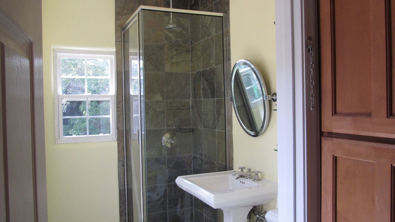 Photo of Bathroom in Beverly Grove