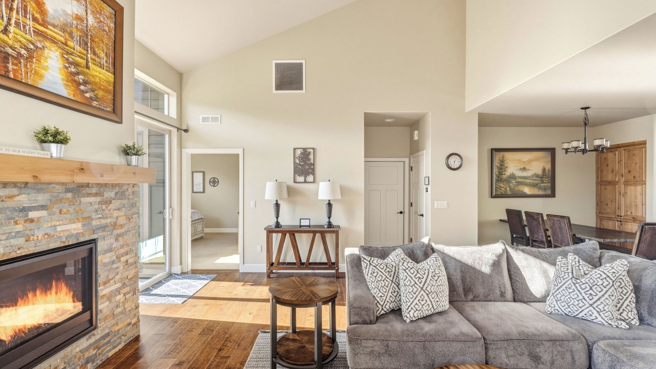 Photo of Livingroom in Redmond