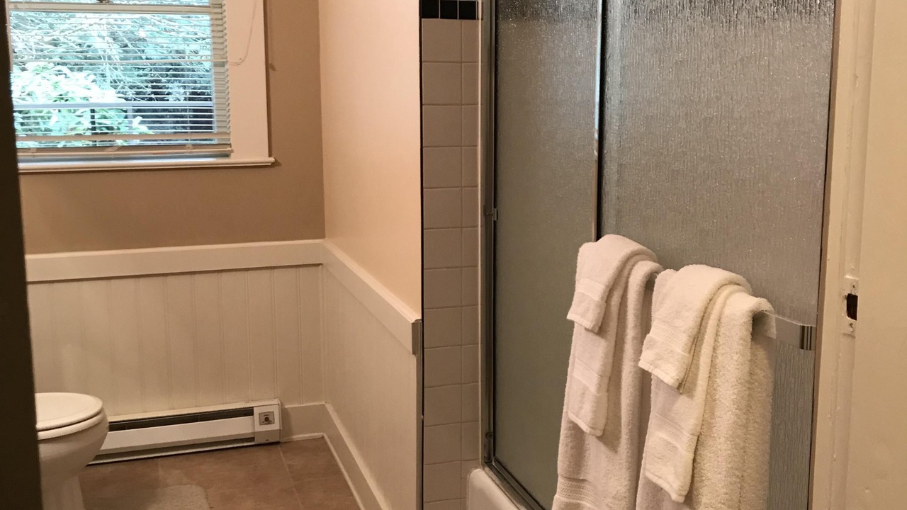 Photo of Bathroom in Ashford