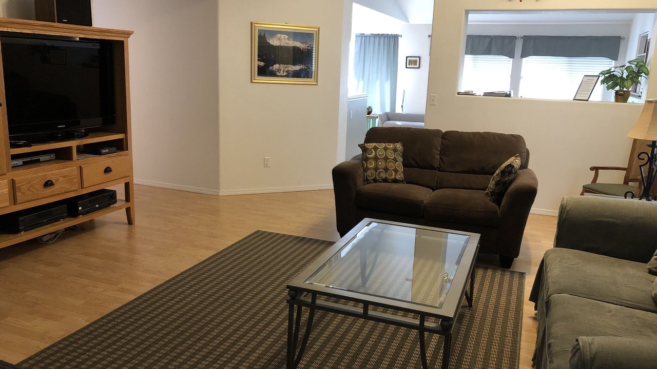 Photo of Livingroom in Southwest Bend